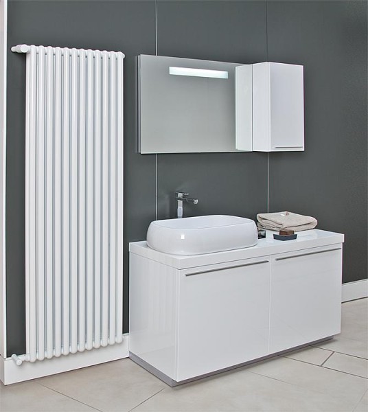 Aluminium-Röhrenradiator Tribeca RAL 9010, Typ 1800 x 4 Glieder